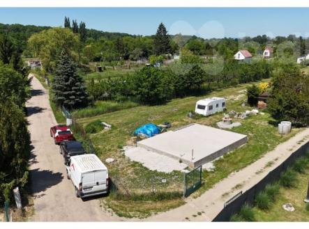 Stavební pozemek 422m2 se základovou deskou - u letiště, Břeclav | Prodej - pozemek pro bydlení, 422 m²