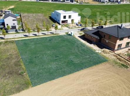 Prodej zasíťovaného stavebního pozemku, 842 m2, stavební povolení, Rochlova, Vysoký Újezd u Berouna | Prodej - pozemek pro bydlení, 842 m²