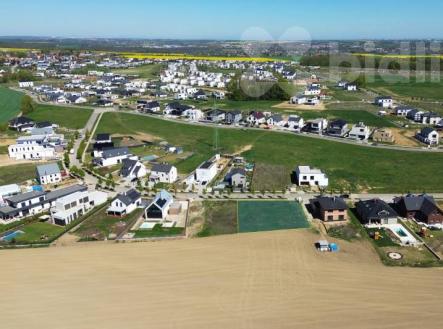 Prodej zasíťovaného stavebního pozemku, 842 m2, stavební povolení, Rochlova, Vysoký Újezd u Berouna | Prodej - pozemek pro bydlení, 842 m²