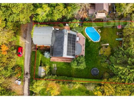 Zvole u Prahy,energeticky soběstačný dům 6+1e saunou a bazénem, vzrostlá zahrada, pozemek 813 m2 | Prodej - dům/vila, 280 m²