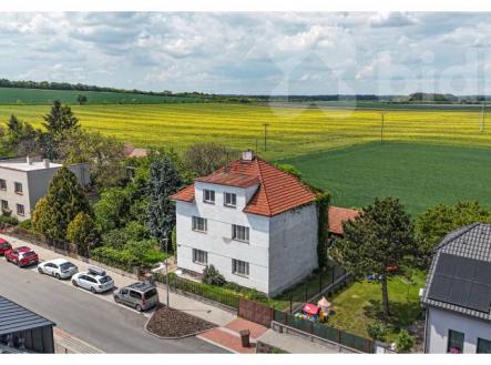 Třípodlažní objekt se zahradou pro podnikání i investici | Sadská | Prodej - jiné, 190 m²