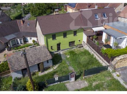 Pohled na dům | Prodej - dům/vila, 95 m²