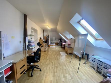 Pronájem bytu 3+1 v centru Hradce Králové | Pronájem bytu, 3+1, 80 m²