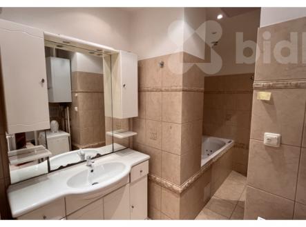 2+1 Eliášova | Pronájem bytu, 2+1, 72 m²