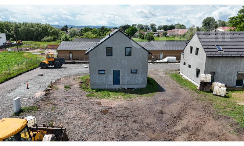 Novostavba RD, 4+kk, 89 m2, pozemek 402 m2, Chrudim-Medlešice