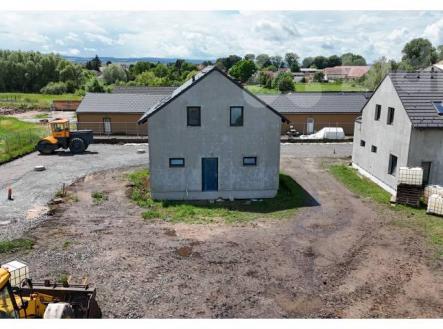 Novostavba RD, 4+kk, 89 m2, pozemek 402 m2, Chrudim-Medlešice | Prodej - dům/vila, 89 m²