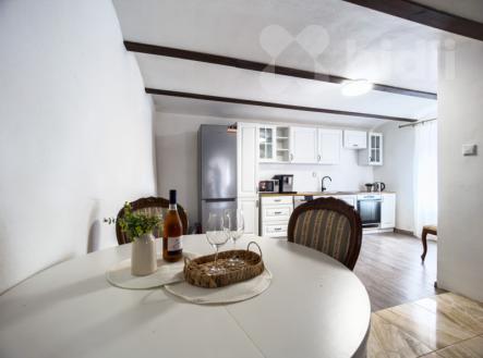 Pronájem bytu 2+kk, 60 m², náměstí Svobody, Planá | Pronájem bytu, 2+kk, 60 m²