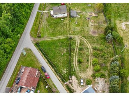 Prodej stavebního pozemku 812 m2, Klamoš, okres Hradec Králové | Prodej - pozemek, trvalý travní porost, 812 m²