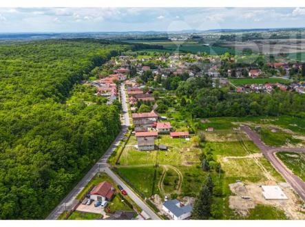 Prodej stavebního pozemku 812 m2, Klamoš, okres Hradec Králové | Prodej - pozemek, trvalý travní porost, 812 m²
