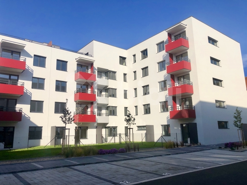 Pronájem, Byt 1+kk, 37 m2, s parkovacím stáním,  Pardubice, ulice Bratranců Veverkových