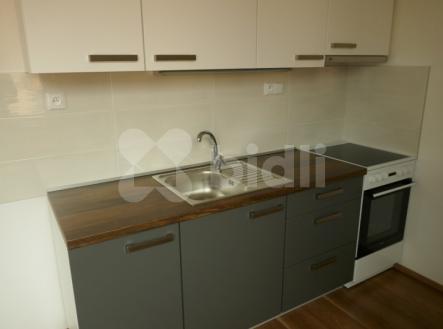 Pronájem, Byt 1+kk, 37 m2, s parkovacím stáním,  Pardubice, ulice Bratranců Veverkových | Pronájem bytu, 1+kk, 40 m²