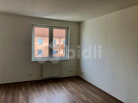 Pronájem, Byt 1+kk, 37 m2, s parkovacím stáním,  Pardubice, ulice Bratranců Veverkových | Pronájem bytu, 1+kk, 40 m²