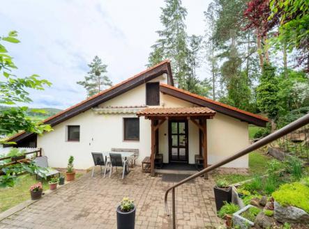 Líchovy | Prodej - nájemní dům, 319 m²