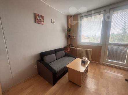 Pronájem garsonky 1+kk s výhledem na zámek ve Světlé nad Sázavou | Pronájem bytu, 1+kk, 33 m²