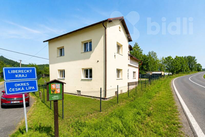 Prodej RD 7+1, 230m2, bazén, pozemek cca 1500 m2, cihla, Prysk, Vesnička - okr. Česká Lípa