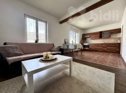 Prodej rodinného domu Štítary 2126.m2 | Prodej - dům/vila, 150 m²
