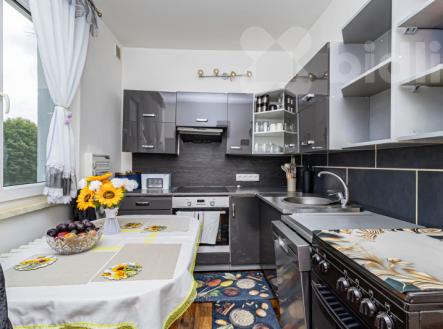 2+1 se sklepem, 57 m2, obec Hroznětín | Prodej bytu, 2+1, 57 m²