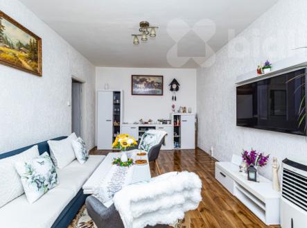 2+1 se sklepem, 57 m2, obec Hroznětín | Prodej bytu, 2+1, 57 m²