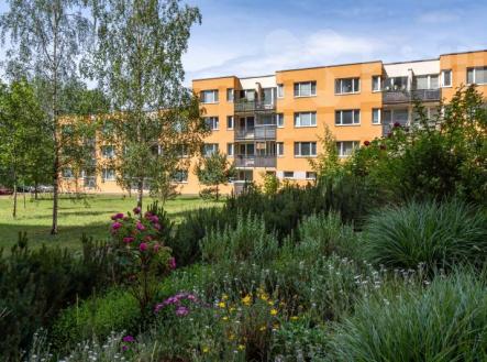 Prodej plně zařízeného bytu 2+kk s lodžií a garáží - Praha, Troja | Prodej bytu, 2+kk, 50 m²