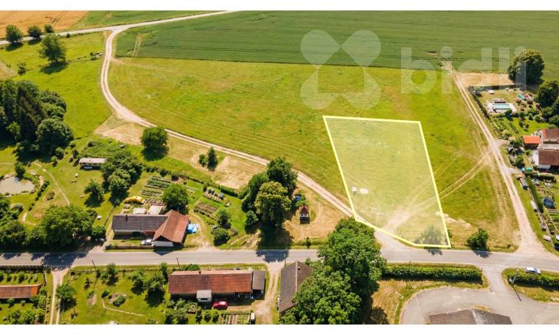 Prodej stavebního pozemku 1000 m2 - Domamyšl, obec Vodice