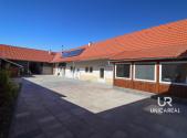 Prodej - dům/vila, 418 m²