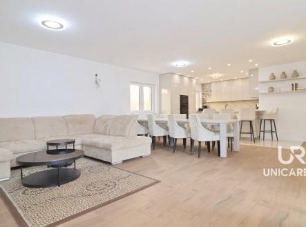 RD_orechov_goec75goec75goec | Prodej - dům/vila, 230 m²