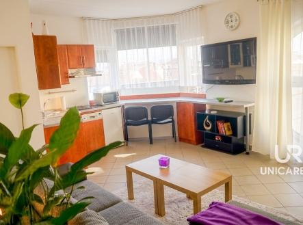 pronajem_taborska_ffdmgtffdmgtffdm | Pronájem bytu, 1+kk, 33 m²