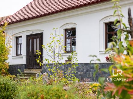 _R5A8820 | Prodej - zemědělský objekt, 1 643 m²