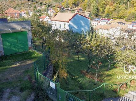 Garáž pozemek | Prodej - pozemek pro bydlení, 681 m²