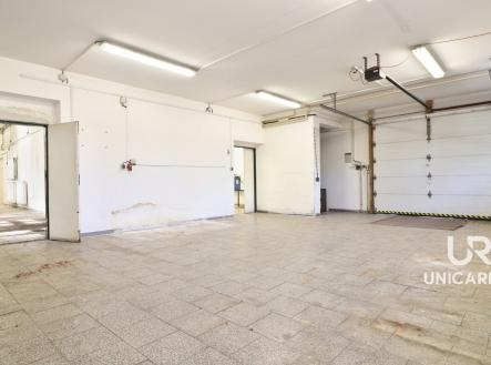 prodej komece hal výrobny letovice okr. blansko unicareal | Prodej - komerční objekt, výroba, 834 m²