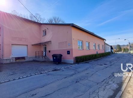prodej komece hal výrobny letovice okr. blansko unicareal 2 | Prodej - komerční objekt, výroba, 834 m²