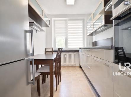 Pronájem bytu 3+1 Okrouhlá, Brno- Bohunice, kuchyň 2 | Pronájem bytu, 3+1, 75 m²