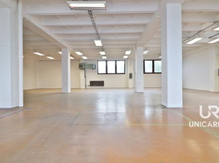 Pronájem prostor Modřice, okr. Brno-venkov (36) | Pronájem - komerční objekt, sklad, 333 m²