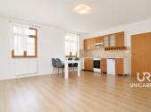 Pronájem bytu, 3+kk, 96 m²