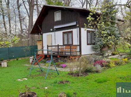 Prodej - pozemek, zahrada, 450 m²