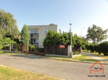 1 | Pronájem - dům/vila, 200 m²