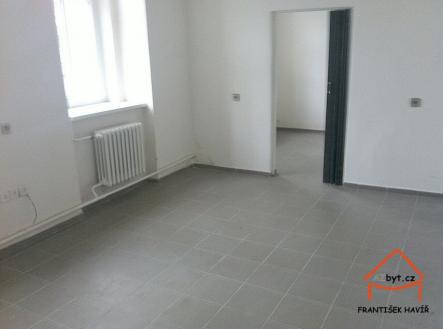 2 | Pronájem - kanceláře, 30 m²
