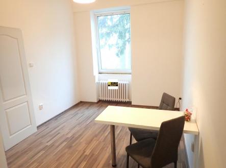 P3240010.JPG | Pronájem bytu, 1+1, 30 m²