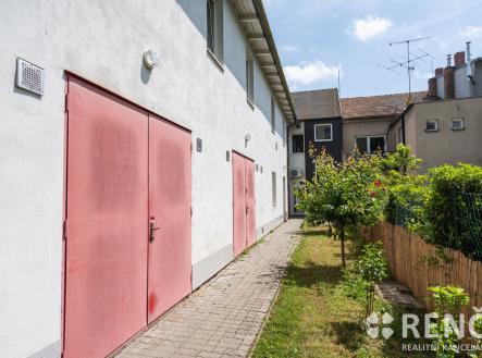 Blatneho23-10 | Prodej - kanceláře, 265 m²