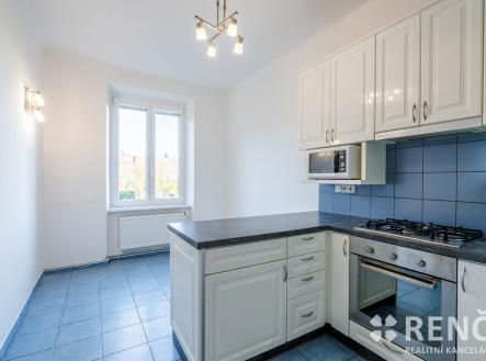 Tyrsova32n-1 | Pronájem bytu, 3+1, 120 m²