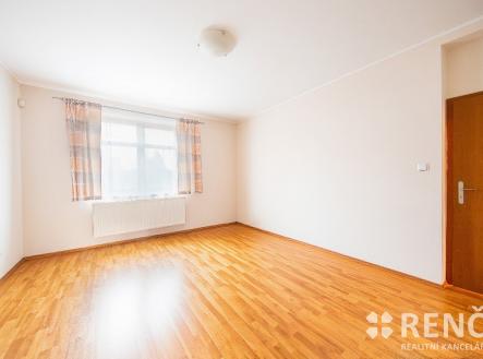 foto maly pokoj okno bez | Pronájem bytu, 2+1, 77 m²