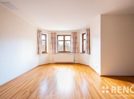 Pronájem bytu, 2+1, 77 m² obrázek