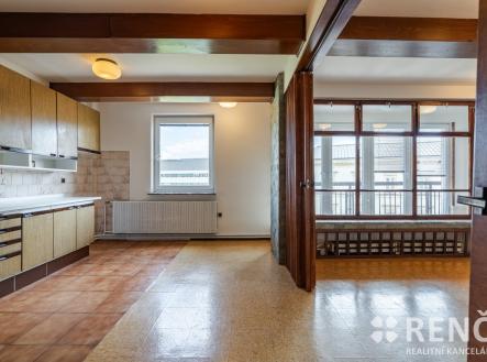 Pronájem bytu, 4+1, 94 m² obrázek