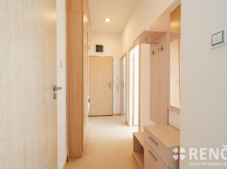Stojanova6-14 | Pronájem bytu, 3+kk, 50 m²