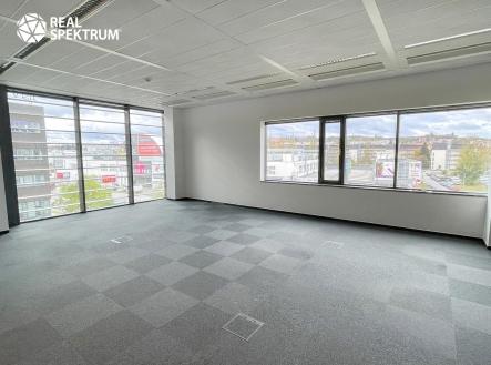 IMG_E3586 | Pronájem - kanceláře, 872 m²