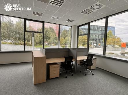 Pronájem - kanceláře, 552 m² obrázek