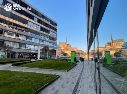 IMG_E9717 | Pronájem - kanceláře, 1 090 m²