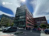 Pronájem - kanceláře, 373 m²
