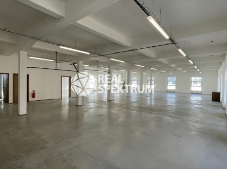 Pronájem - komerční objekt, výroba, 414 m²