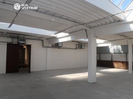 IMG_7223 | Pronájem - komerční objekt, sklad, 166 m²